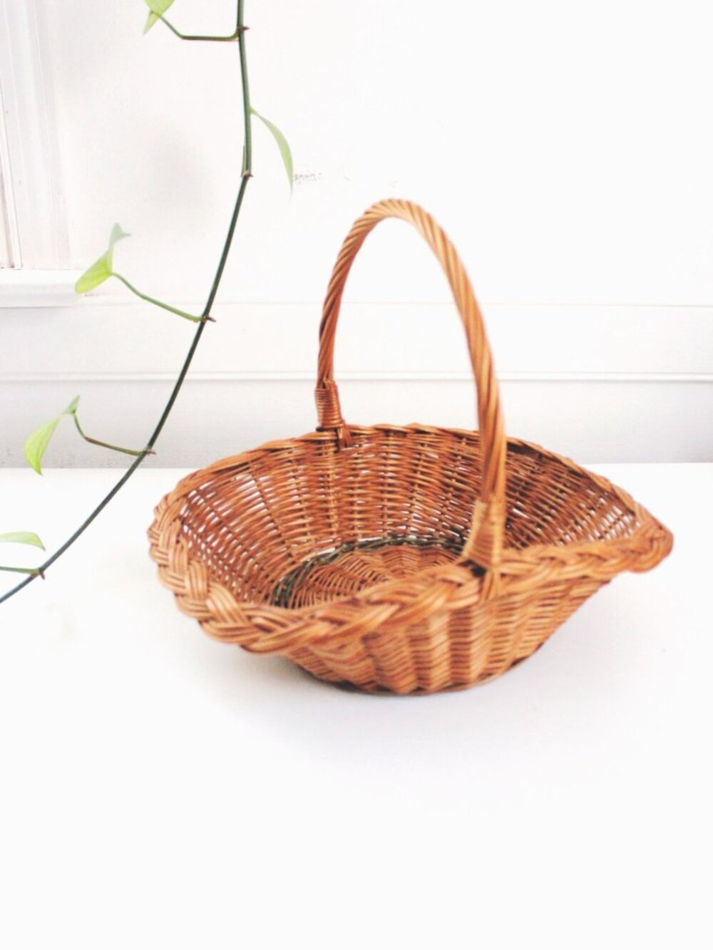 Vintage Handwoven Wicker Basket Rattan Rustic Farmhouse Decor Storage